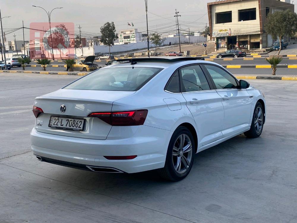 ڤۆڵکسواگن جێتا